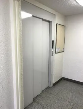 ベルメイゾン浜町ビルの外観