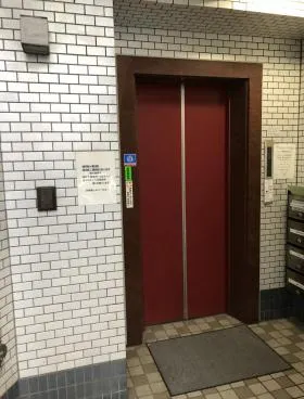 日本橋シルバービルの外観
