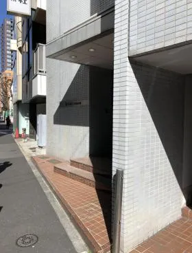 第23中央ビルの外観