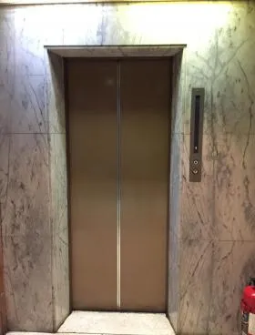 小網ビルの外観