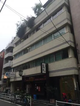 芳町ビルの外観