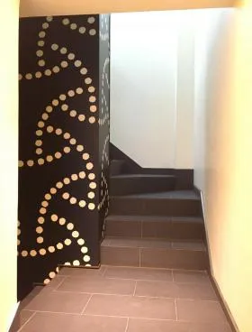 芳町ビルの外観