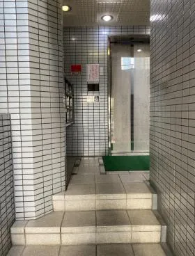 サンホリベビルの外観