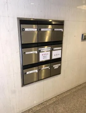 味岡蛎殻町ビルの外観