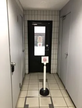 HMビルの外観