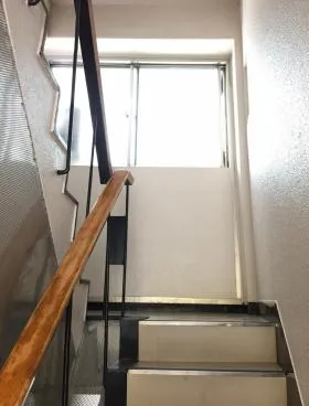 神鋼レジスターの外観
