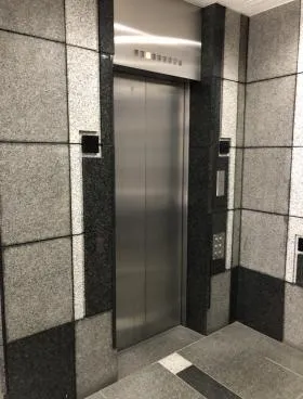 西新橋ビルの外観