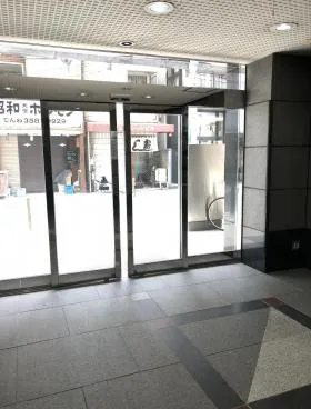西新橋ビルの外観