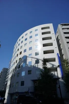 東熱新川ビルの外観
