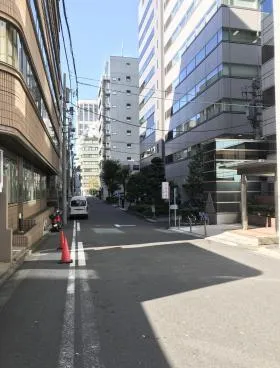 東熱新川ビルの外観