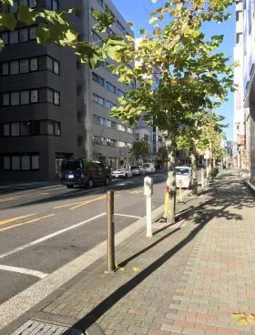 鉄鋼会館ビルの外観