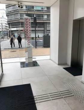 日本橋弥生ビルの外観