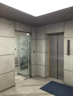 市橋ビルの外観
