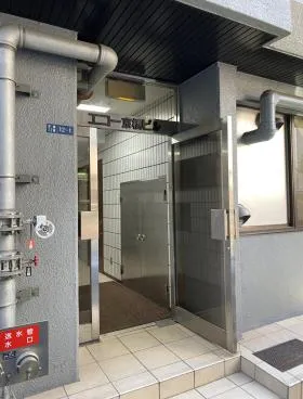 エコー京橋ビルの外観