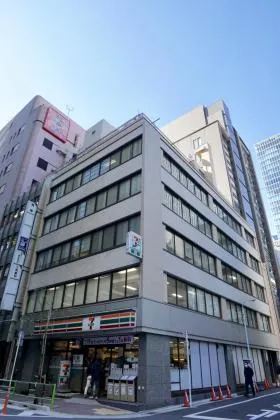 八重洲旭ビルの外観