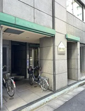 パインクレストビルの外観