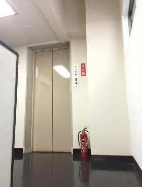 宝国ビルの外観