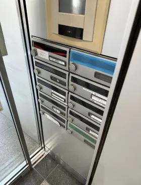 プレリー八重洲ビルの外観