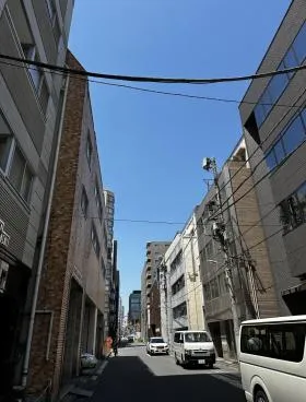 ヤクシビルの外観