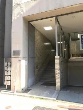 第3正明ビルの外観