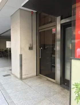 山本本館ビルの外観