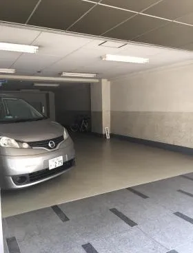 泉国際産業ビルの外観