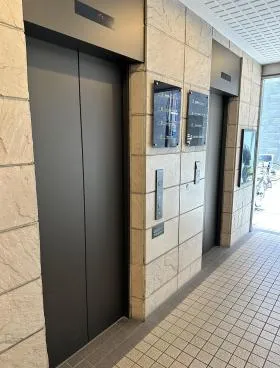 本郷秋葉ビルの外観