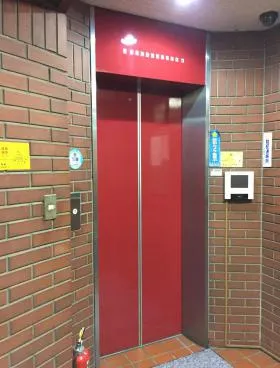 高砂ビルの外観