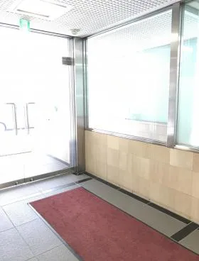 三秀舎ビルの外観