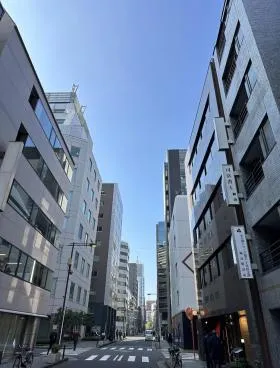 三秀舎ビルの外観
