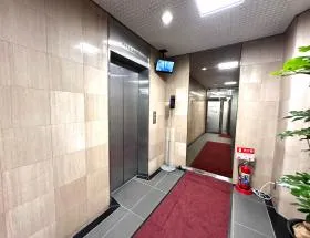 三秀舎ビルの外観