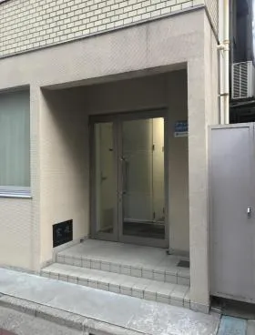 東ビルの外観