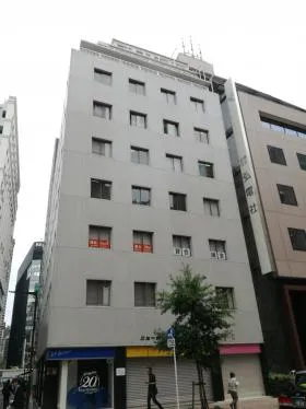 ニュー東京ビルの外観