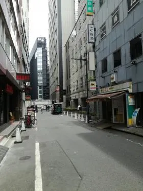 ニュー東京ビルの外観