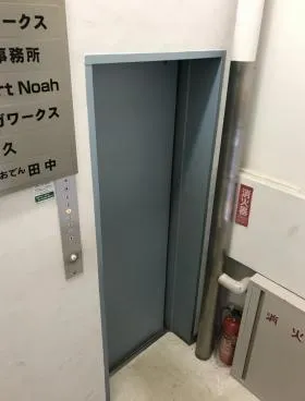 東銀2ビルの外観