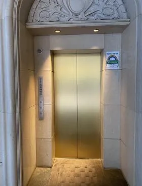 ストラータ銀座ビルの外観