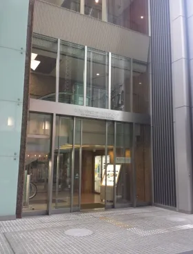 新丸の内センタービルの外観