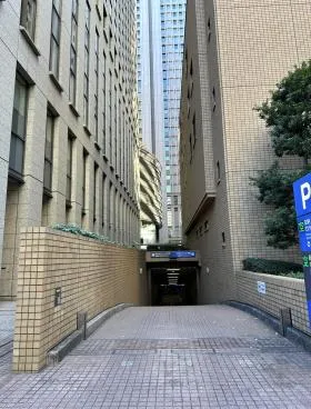新丸の内センタービルの外観