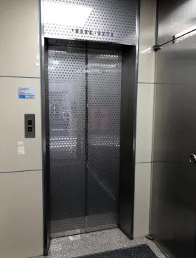 錦町司ビルの外観