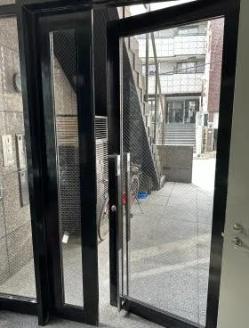 若葉大原ビルの外観
