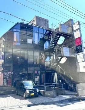 若葉大原ビルの外観