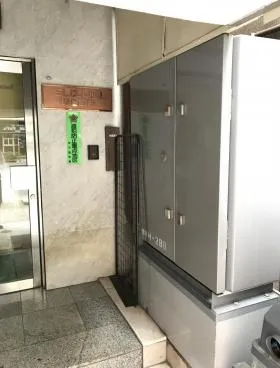鈴木ビルの外観