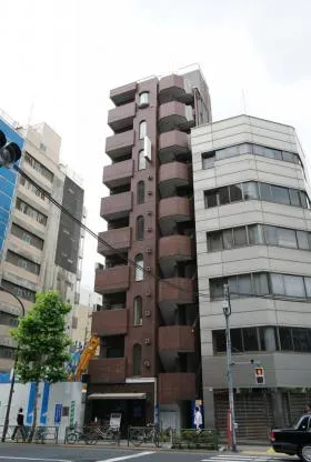 鈴木ビルの外観