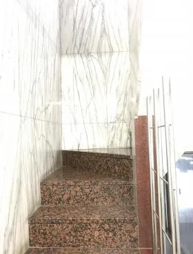 東和錦町ビルの外観