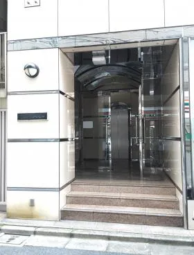 日宝須田町ビル(旧:TSI須田町ビル)の外観