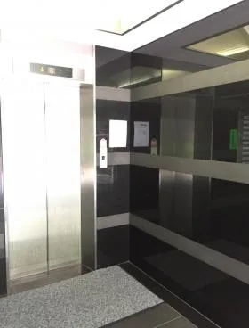 横川ビルの外観