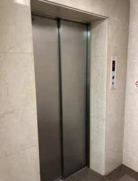 TIビルの外観