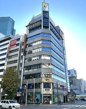 新橋マリンビルの外観