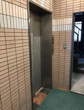 神林ビルの外観