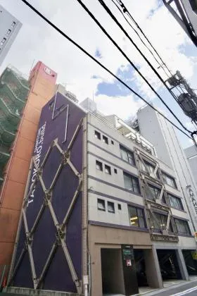 新富田所ビルの外観